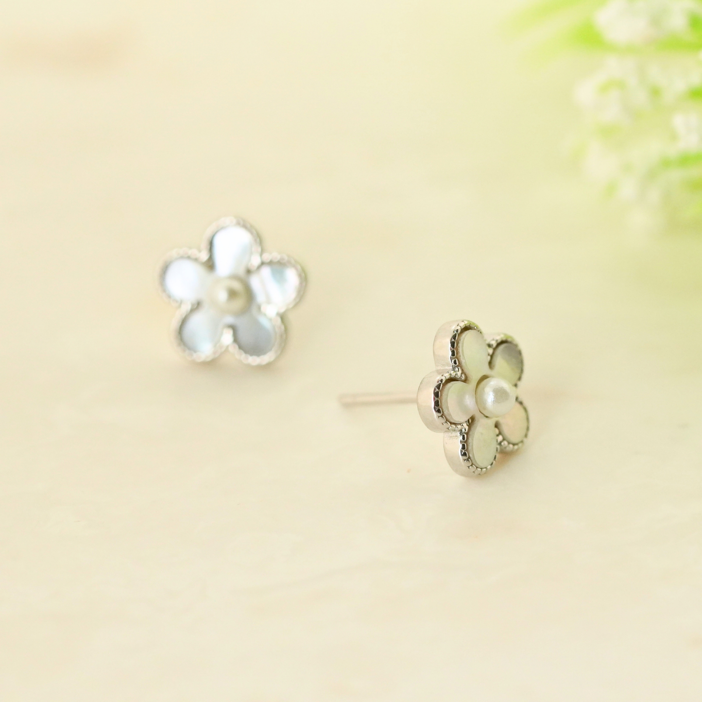 Flora Rhodium Earrings