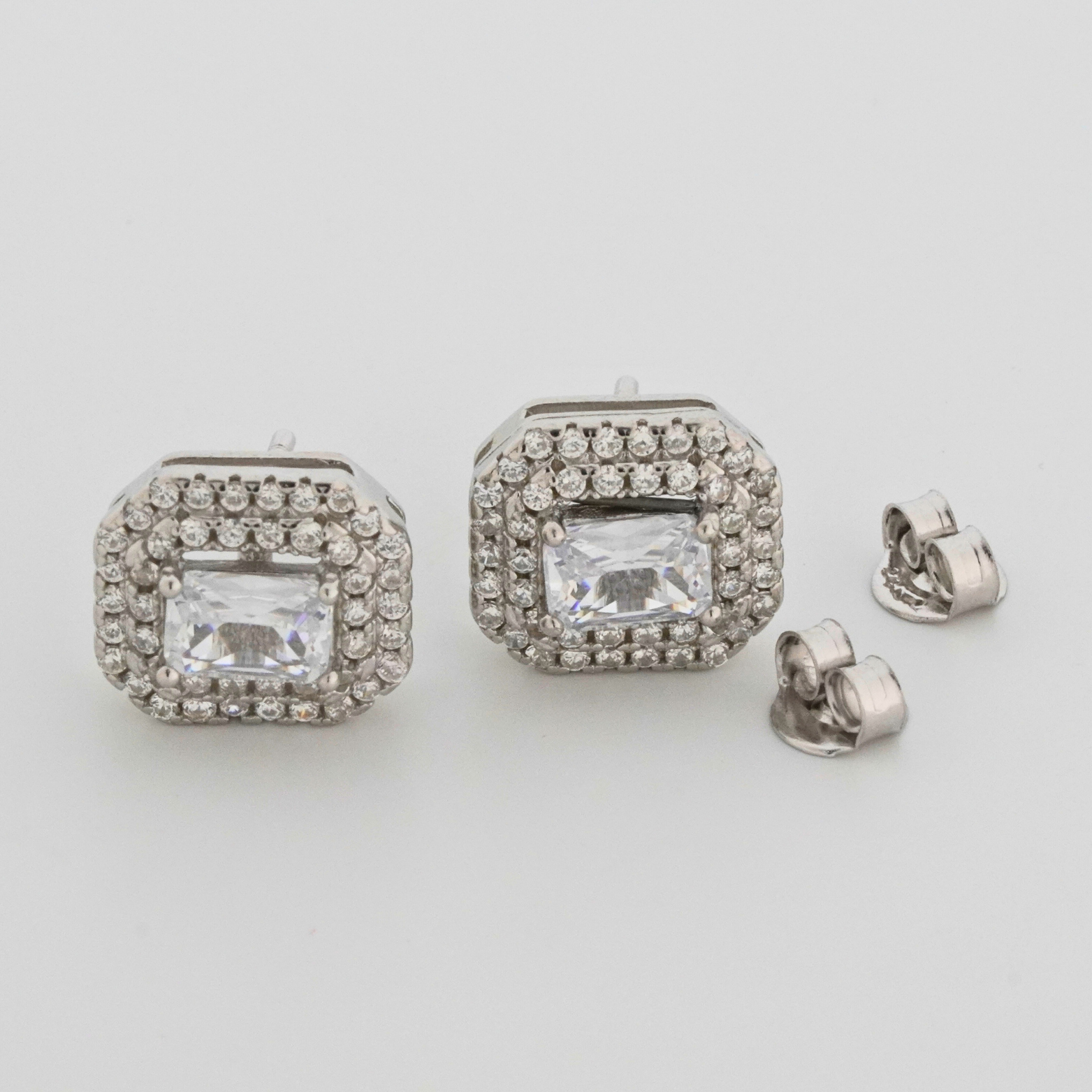 White Quadra Rhodium Earrings