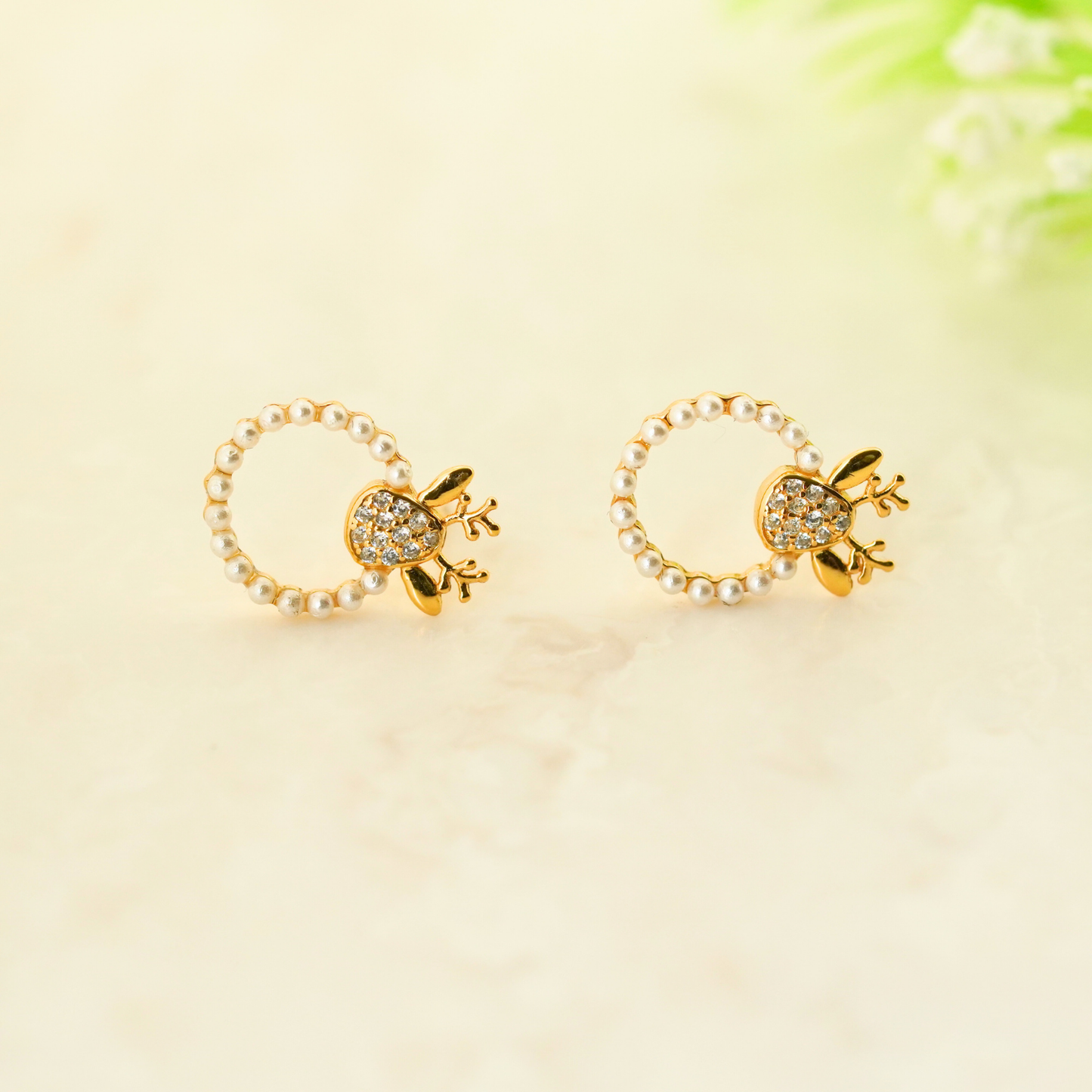 Rudolph Pearl Earrings