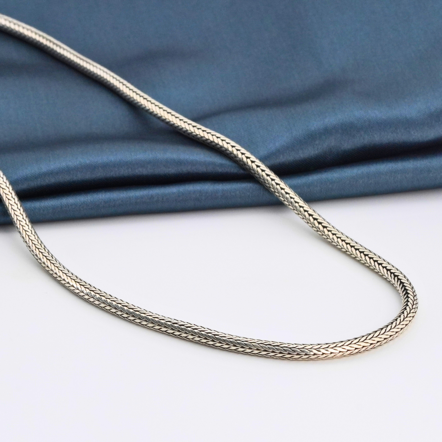 Westerland Darkened Chain