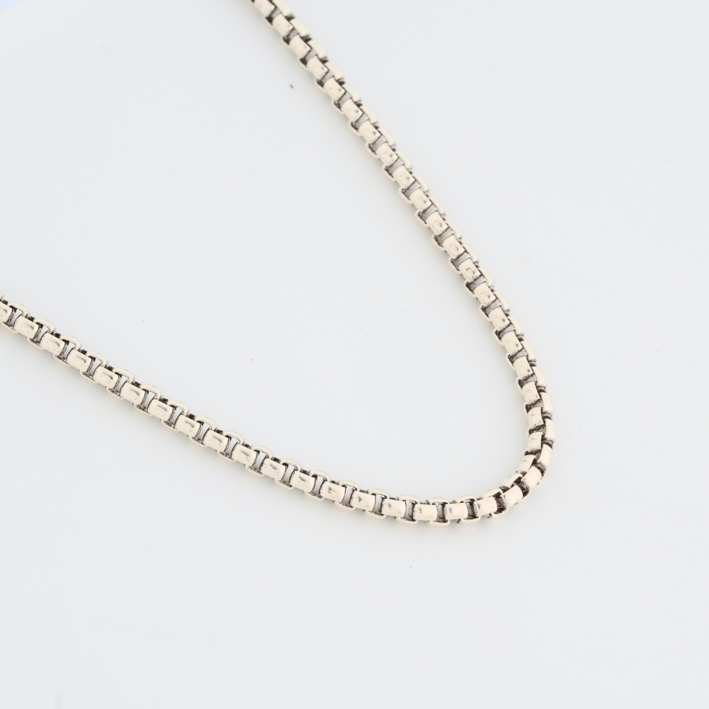RoundCube Darkened Chain