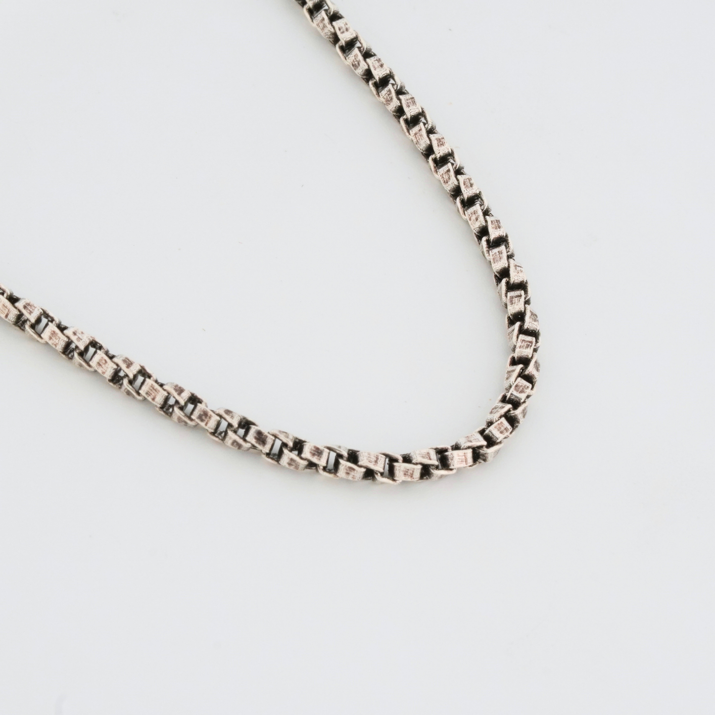 Oliver Darkened Chain