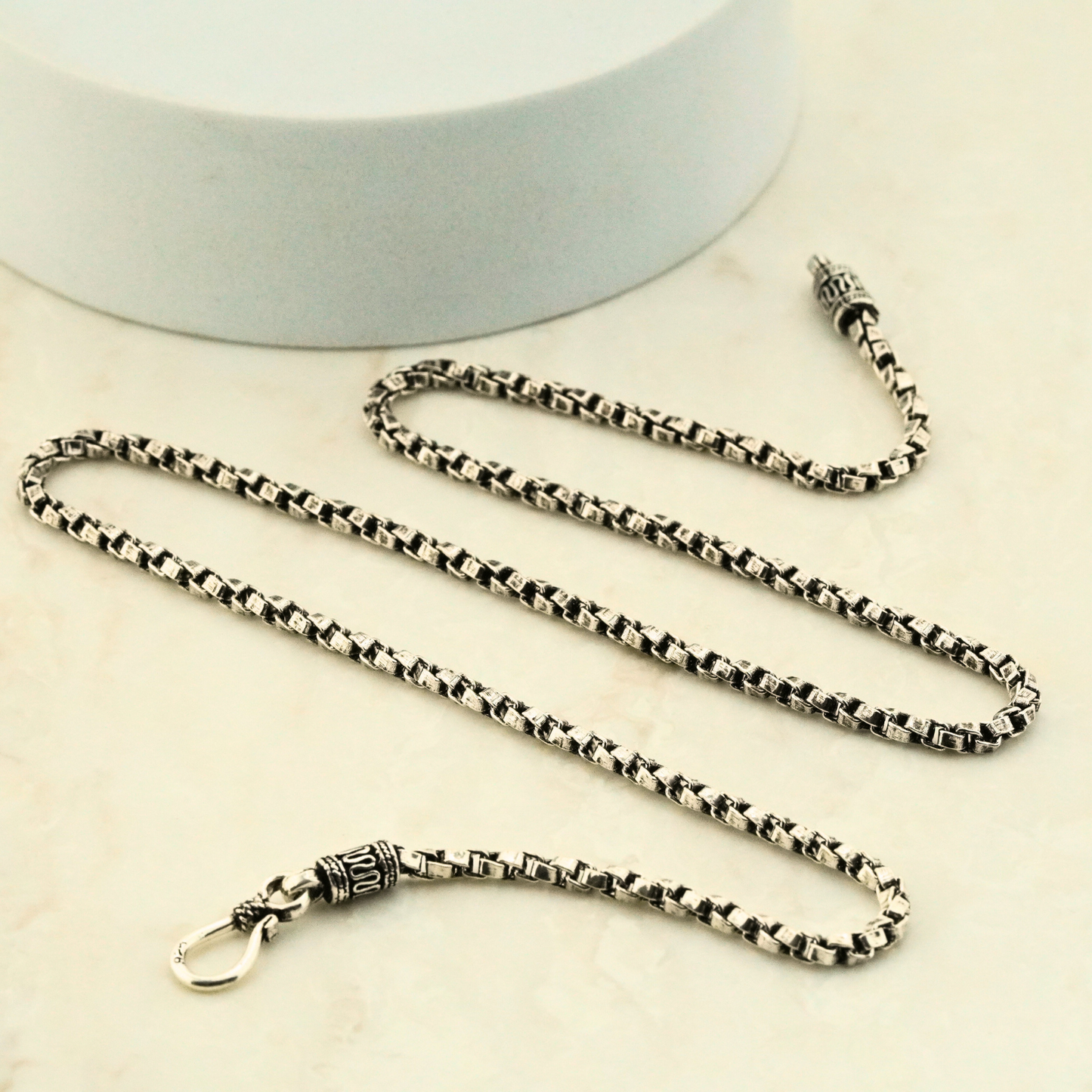 Oliver Darkened Chain