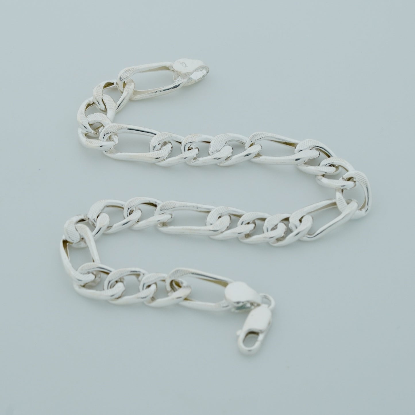 Adonis Hollow Chain Bracelet