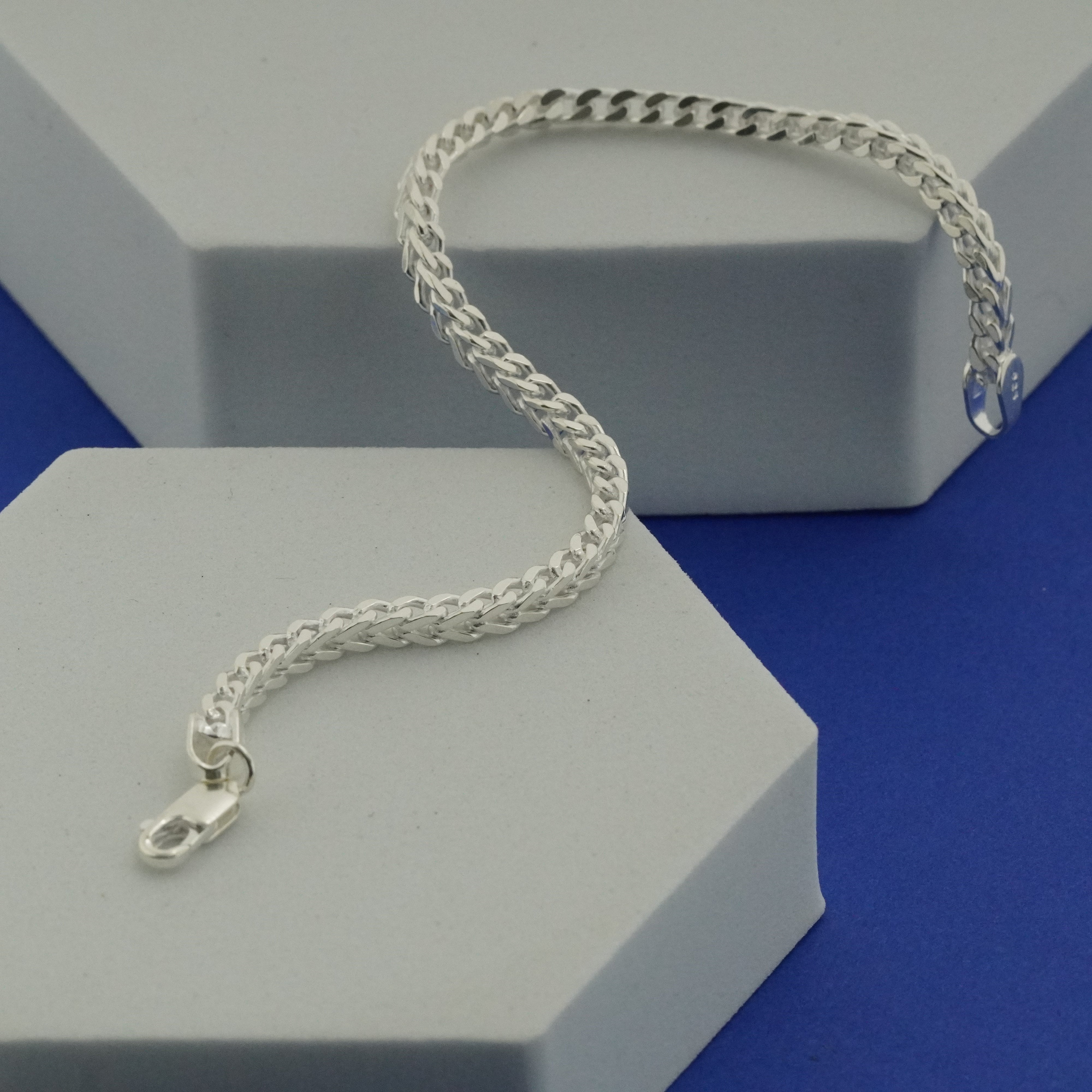 Goldfinger Chain Bracelet