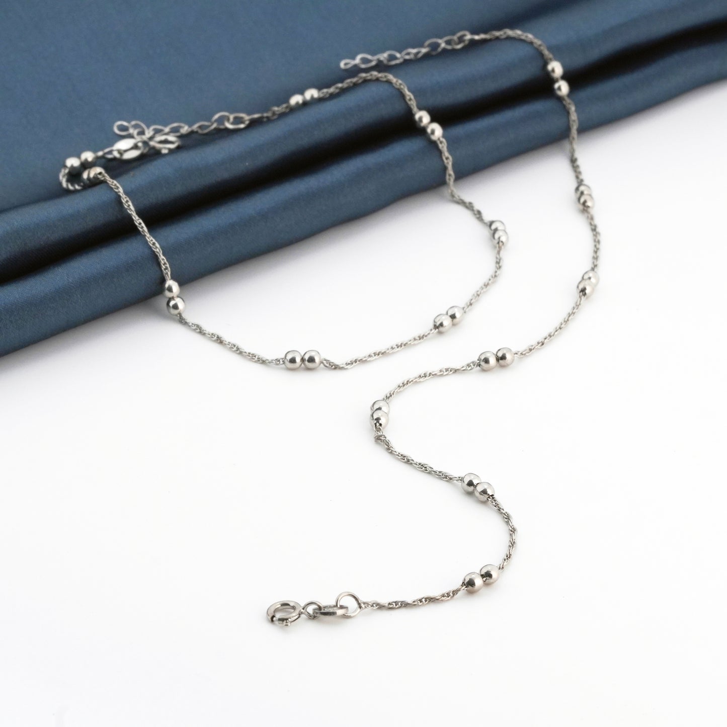 Studded Twists Rhodium Anklet