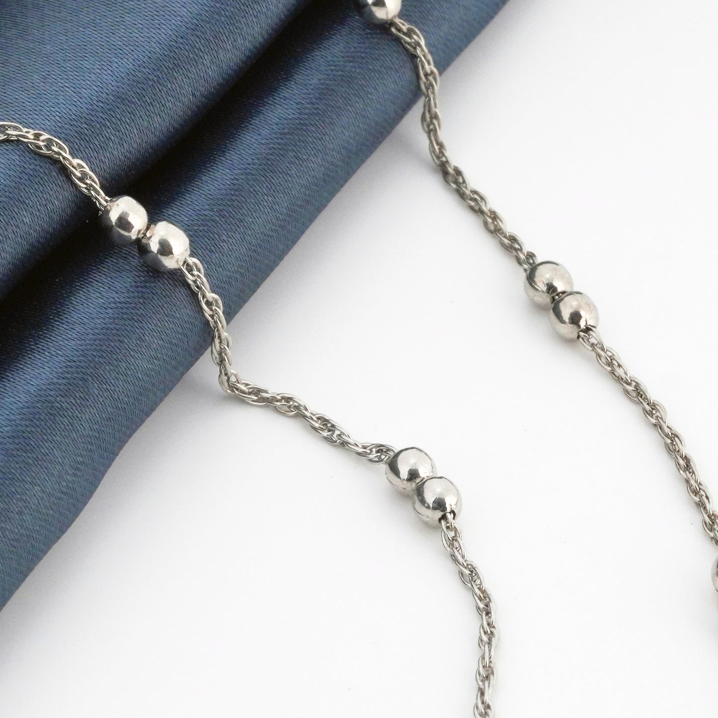 Studded Twists Rhodium Anklet