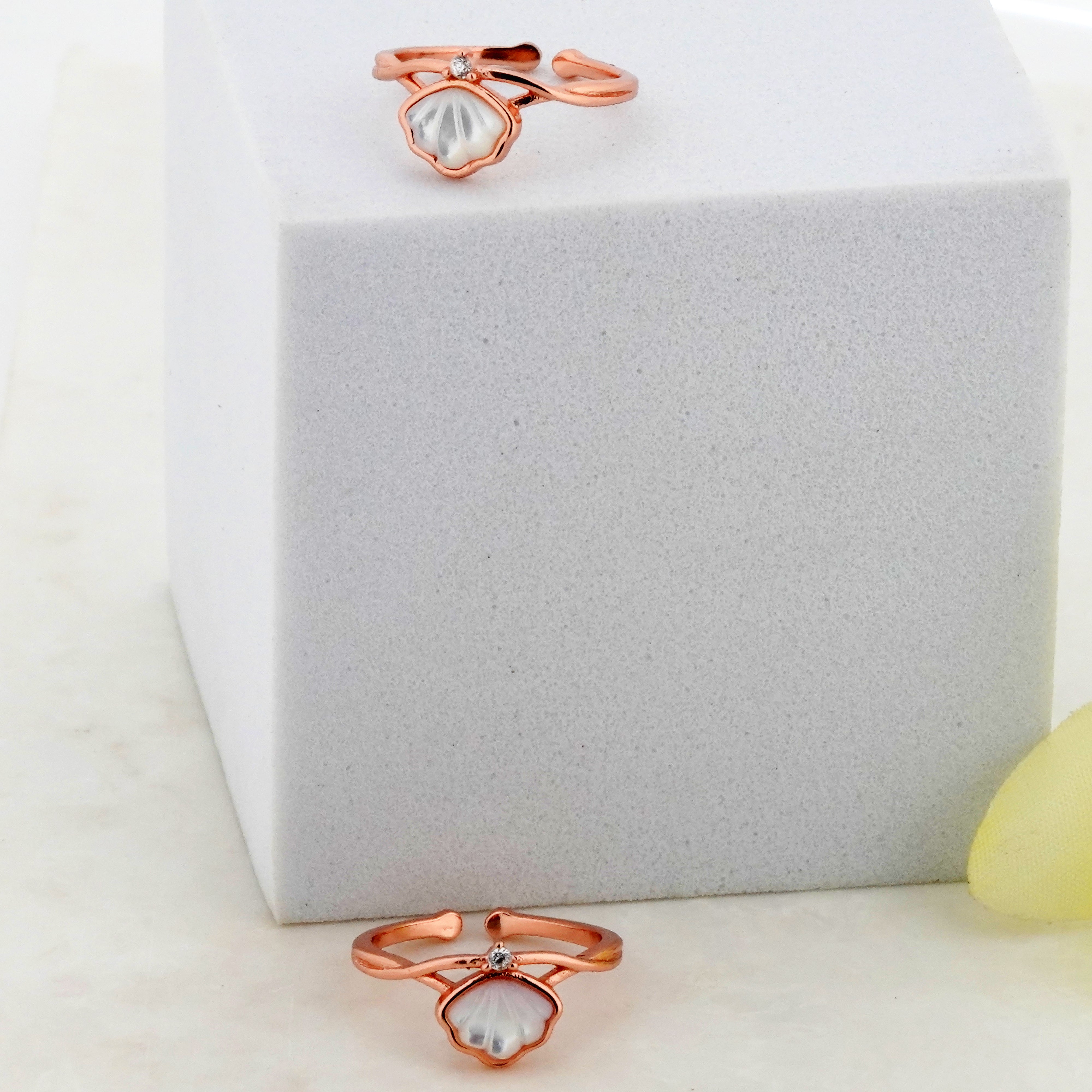 Oyester Rose Gold Toe Rings