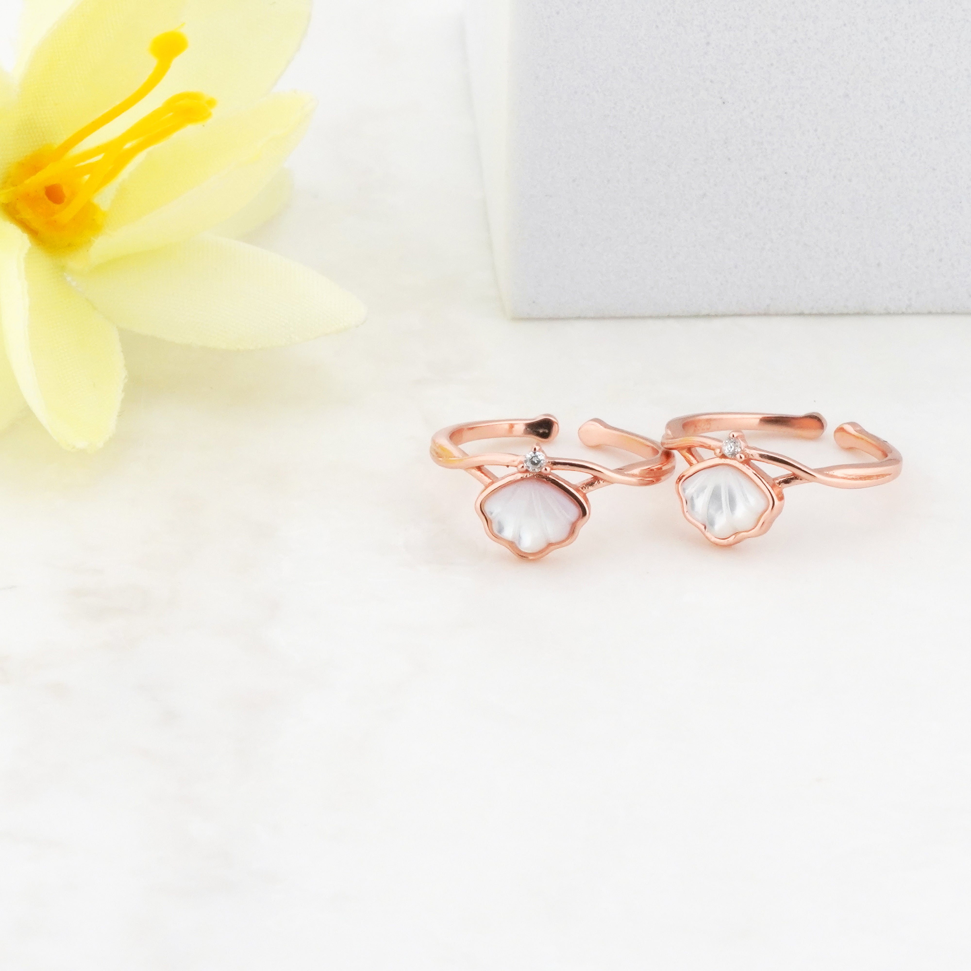 Oyester Rose Gold Toe Rings