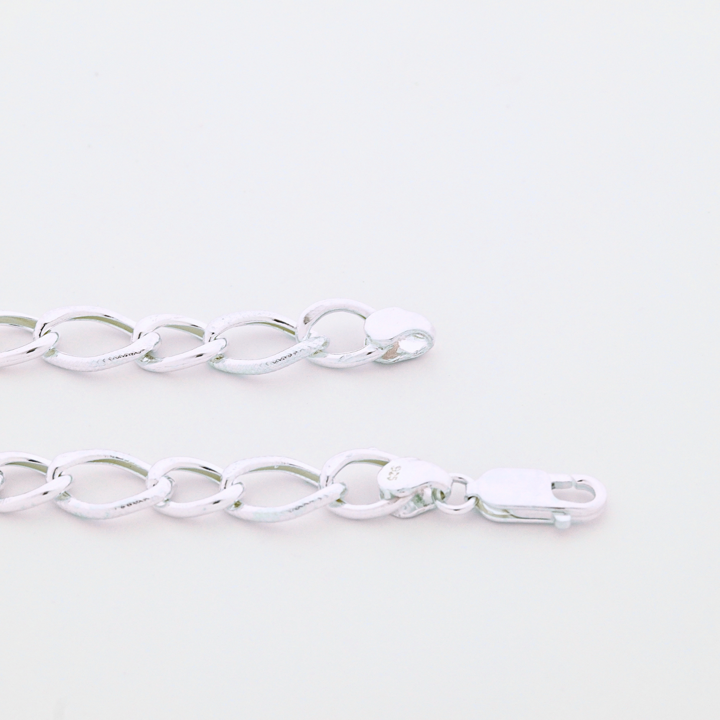 Elias Hollow Chain Bracelet