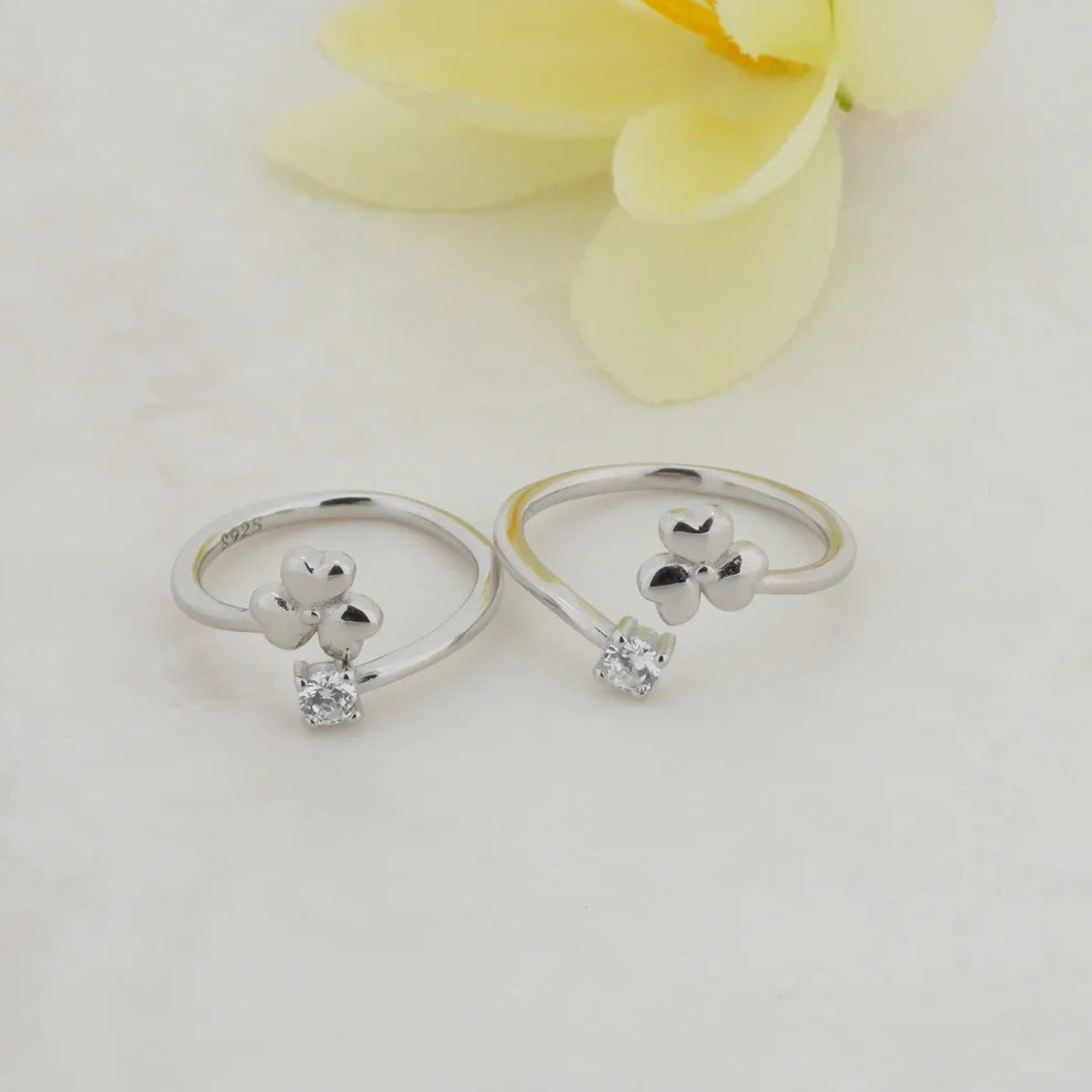 Clover Rhodium Toe Rings 7