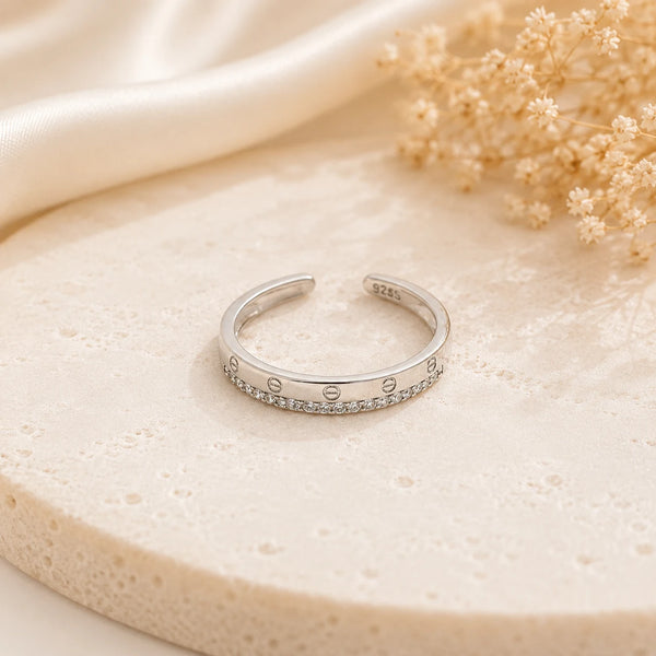 Divinity Studded Rhodium Toe Ring 1