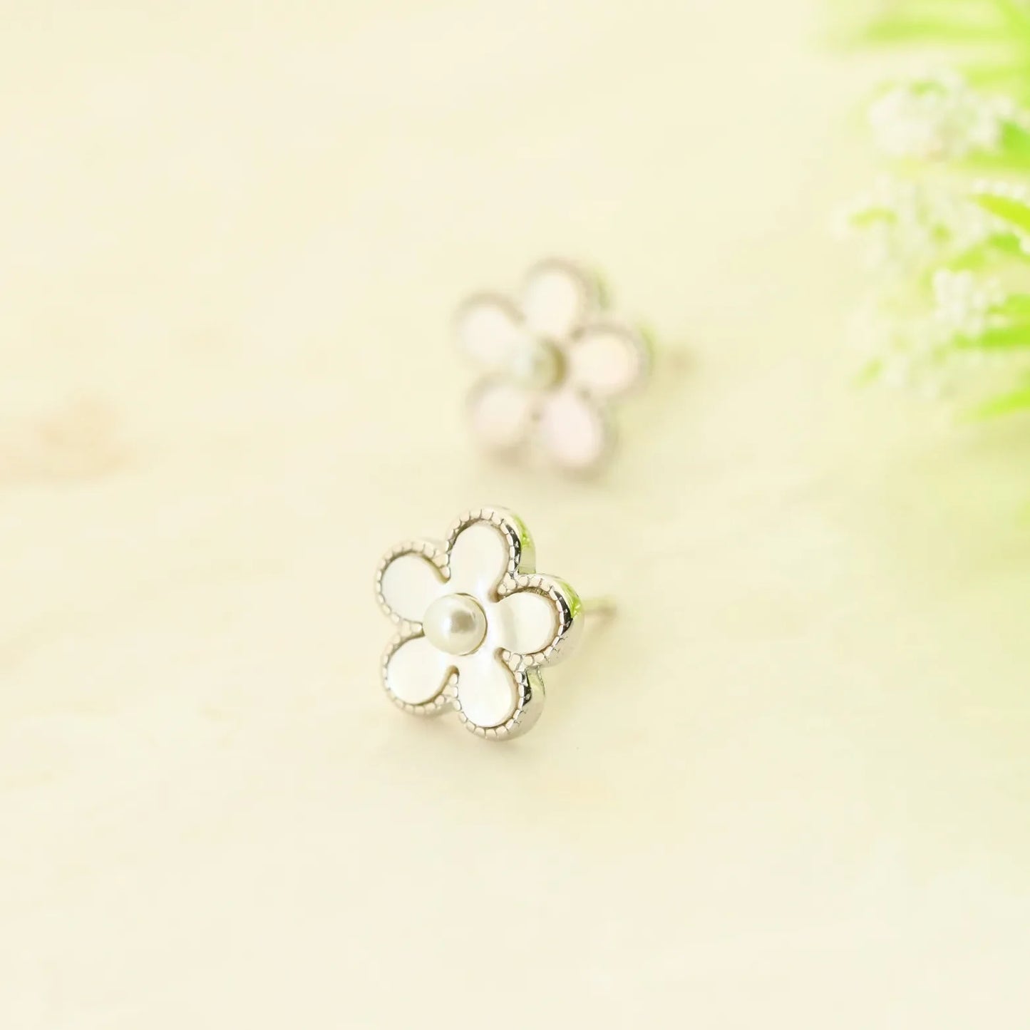 Flora Rhodium Earrings 7