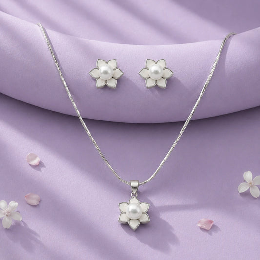 Gentle Pearl Pendant Set with Removable Snake Chain 1
