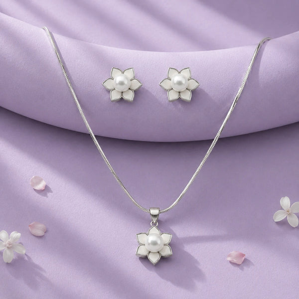 Gentle Pearl Pendant Set with Removable Snake Chain 1