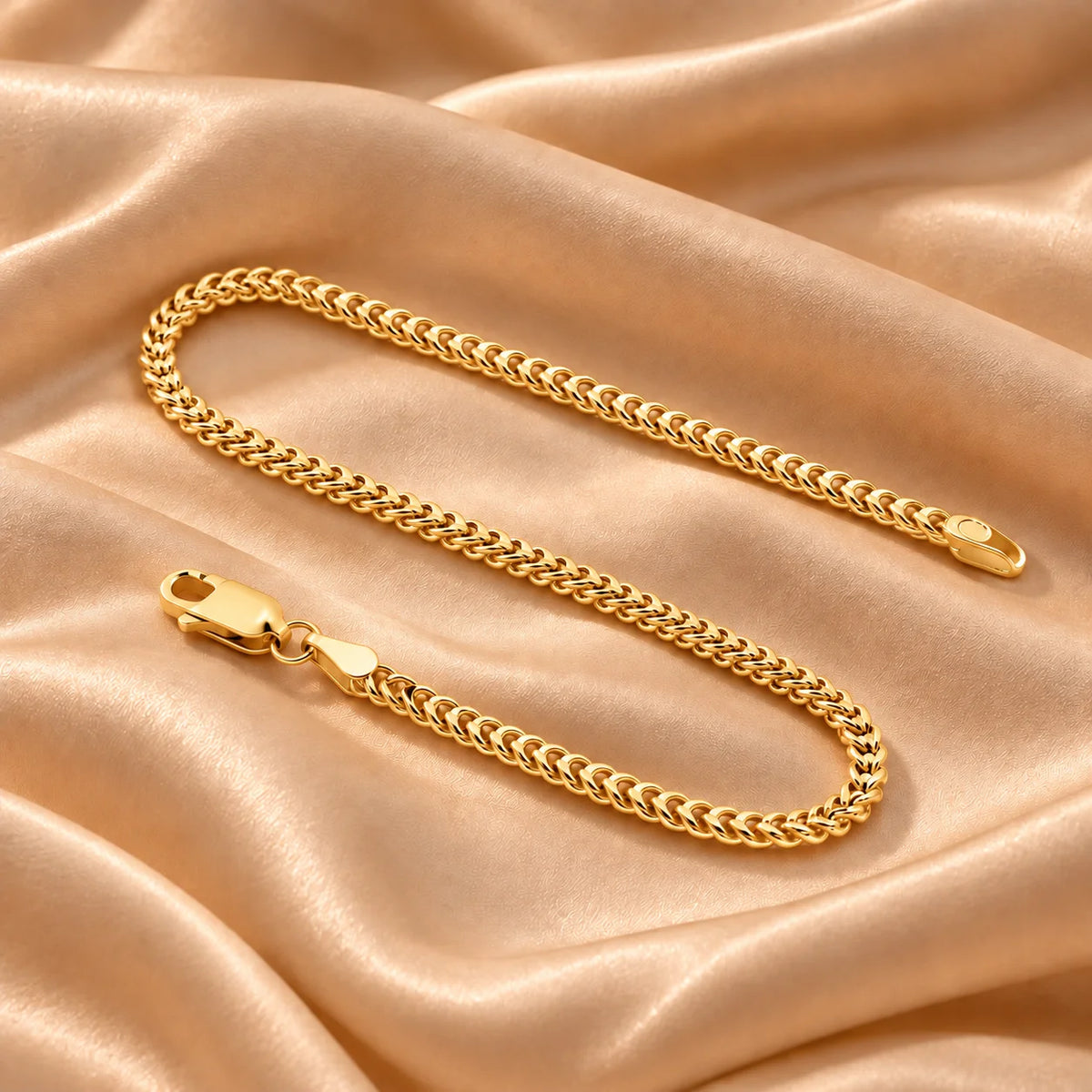 Goldfinger Gold Bracelet for Men 2