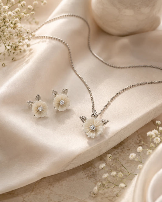 La Flora MOP Rhodium Pendant Set 1
