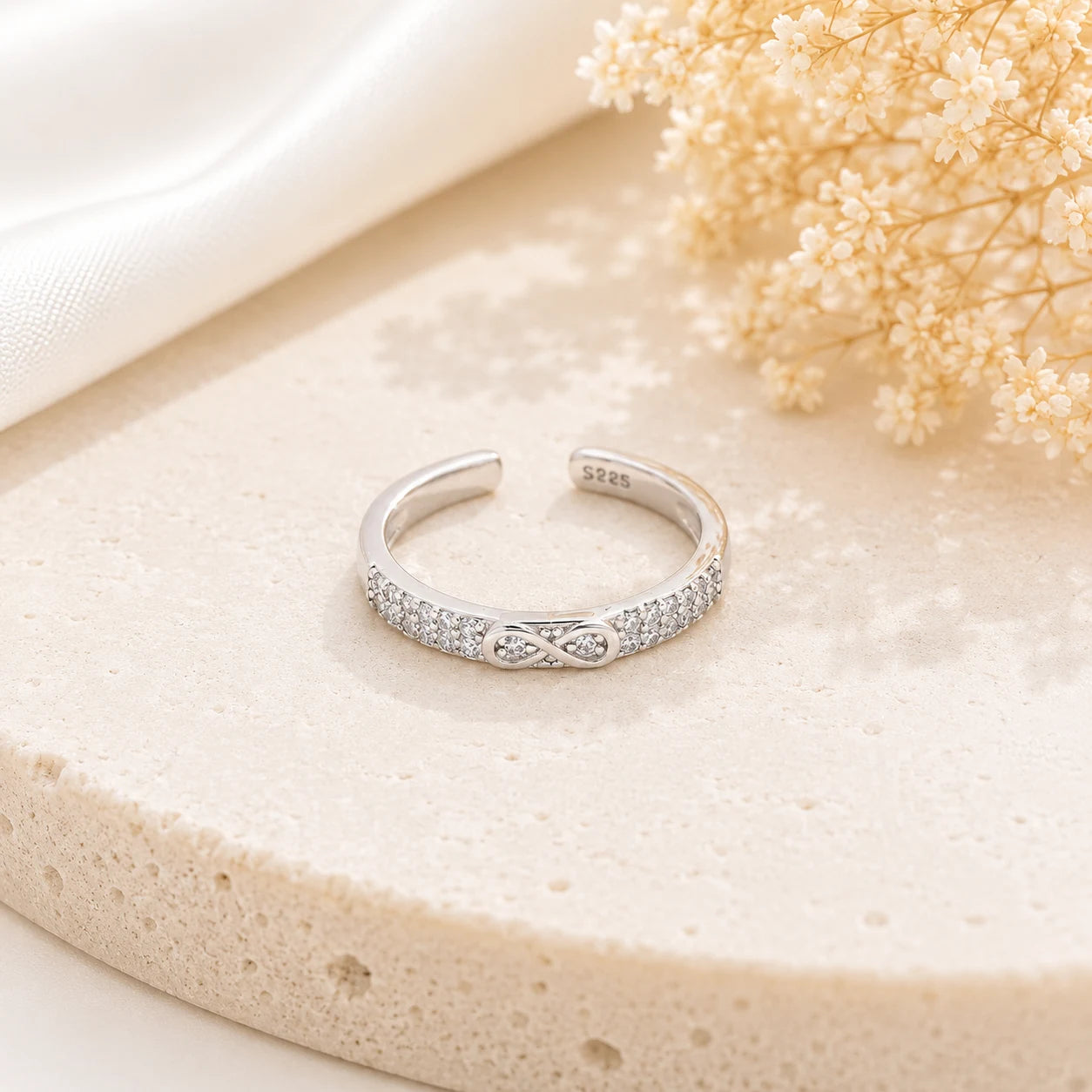 Loveband Studded Rhodium Toe Ring  1