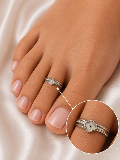 Moonclover Studded Rhodium Toe Ring 2