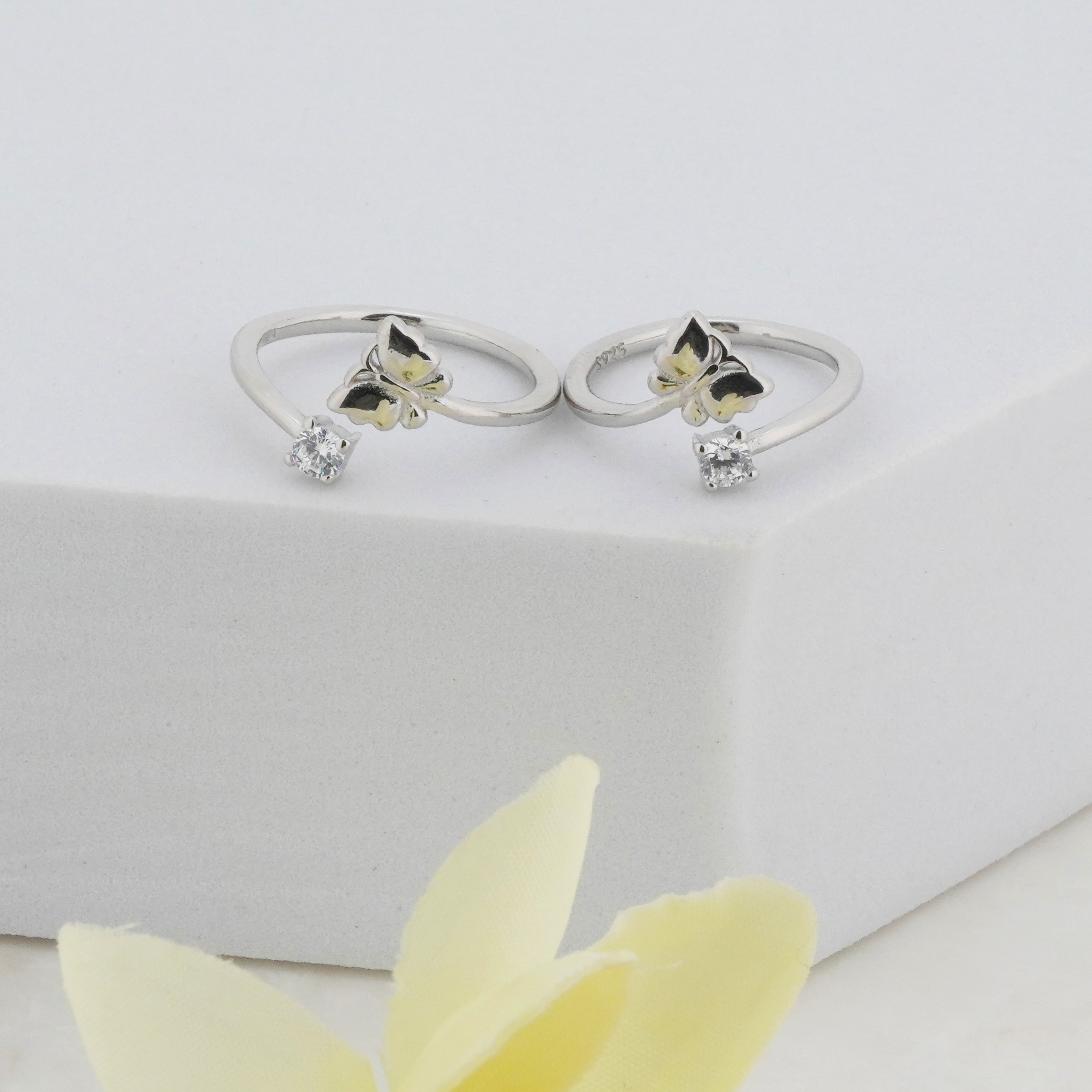 Nectar Rhodium Toe Rings 1