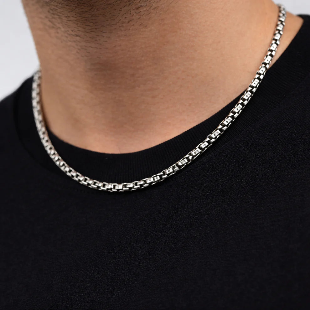 Oliver Darkened Chain 7