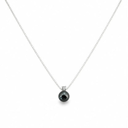 Serene Black Pearl Necklace 3