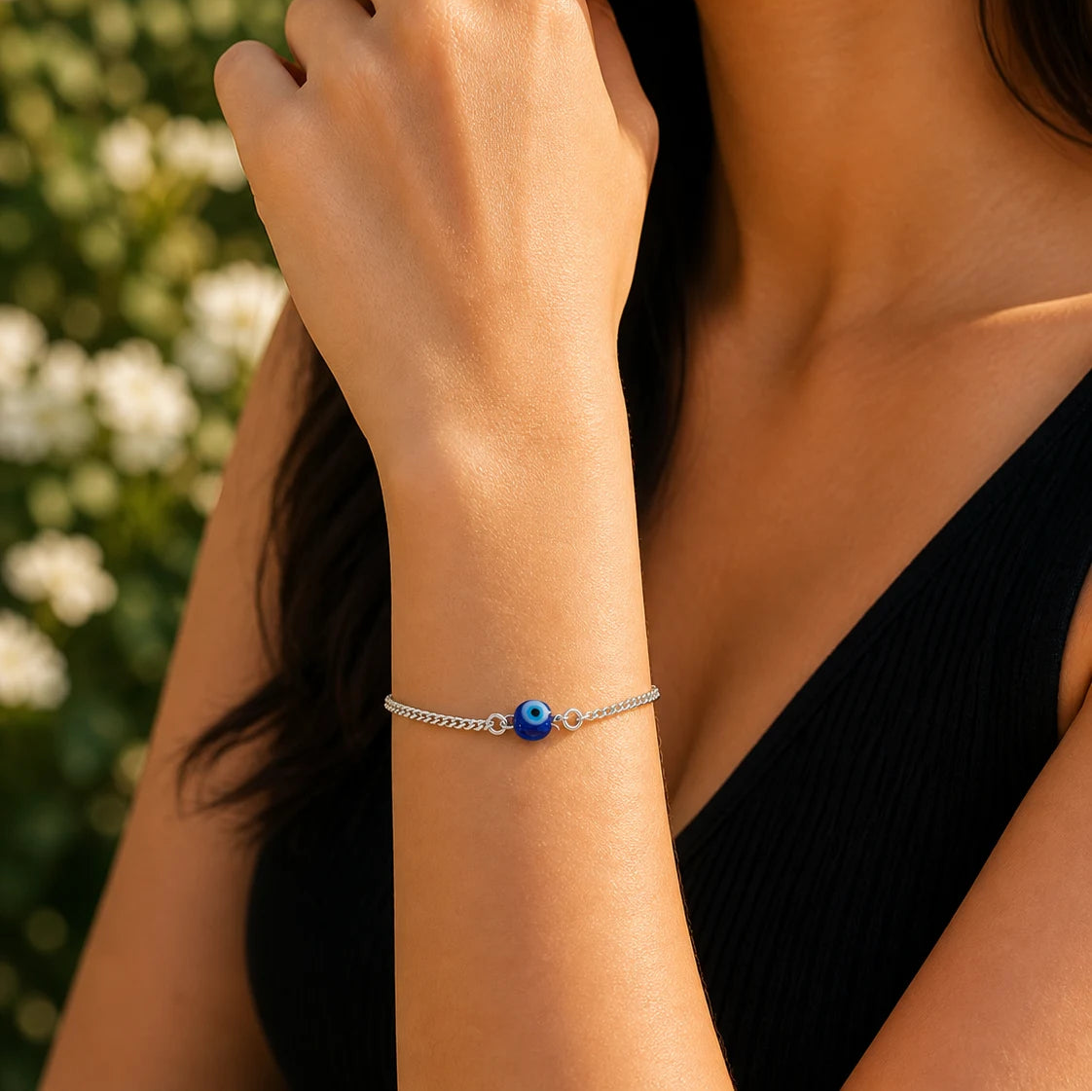 Solo Watcher Silver Evil Eye Bracelet for Women 2