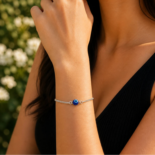 Solo Watcher Silver Evil Eye Bracelet for Women 2