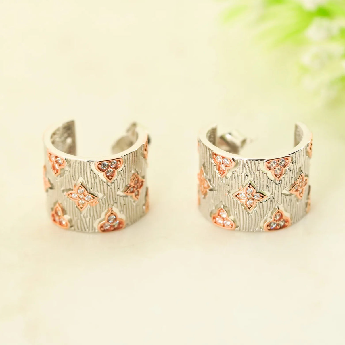 Swayline Rhodium Earrings 1